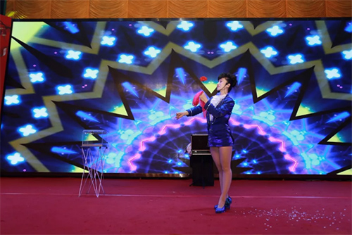 魔術表演 魔術表演